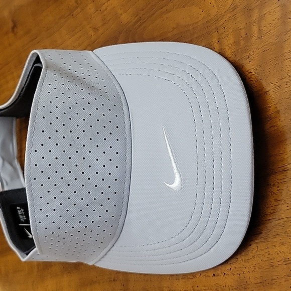 Nike Dri Fit Visor - Picture 2 of 5